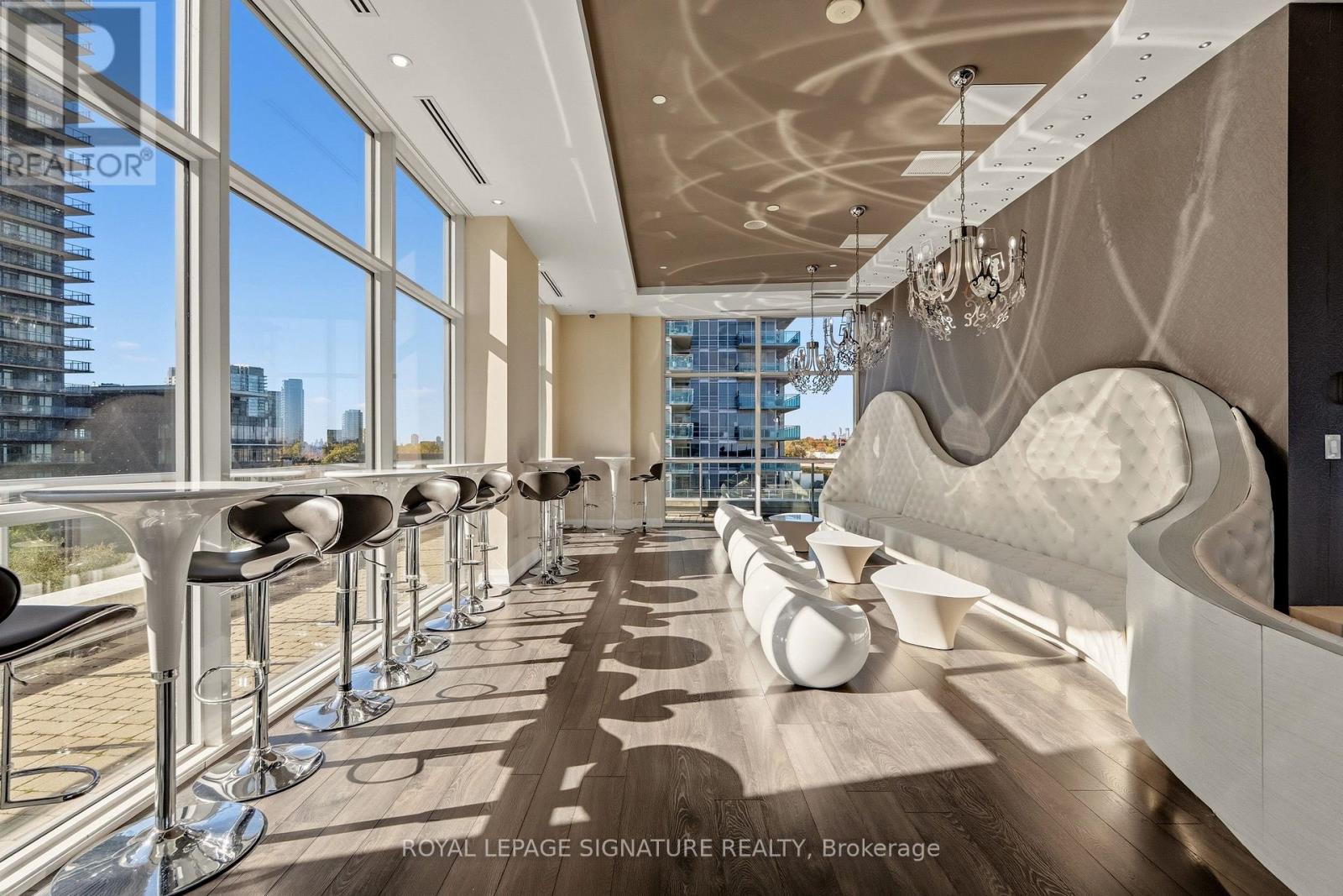 330 - 80 Marine Parade Drive Property Photo 43