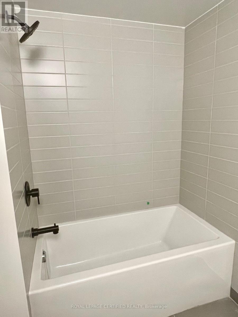 522 - 2300 St. Clair Avenue W Property Photo 17