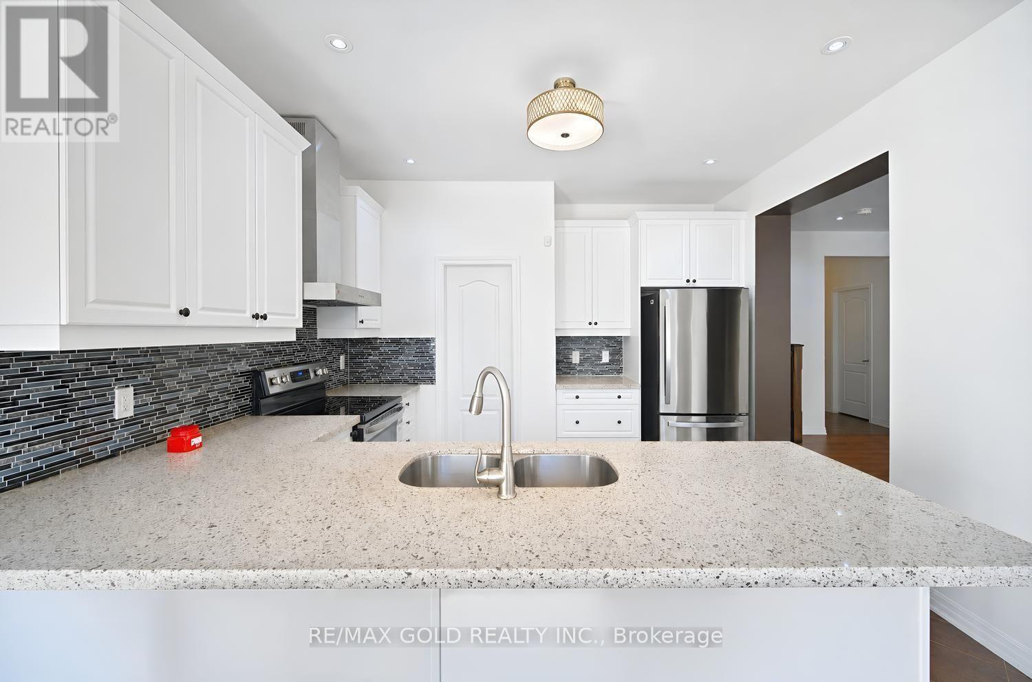 48 Bevington Road Property Photo 19