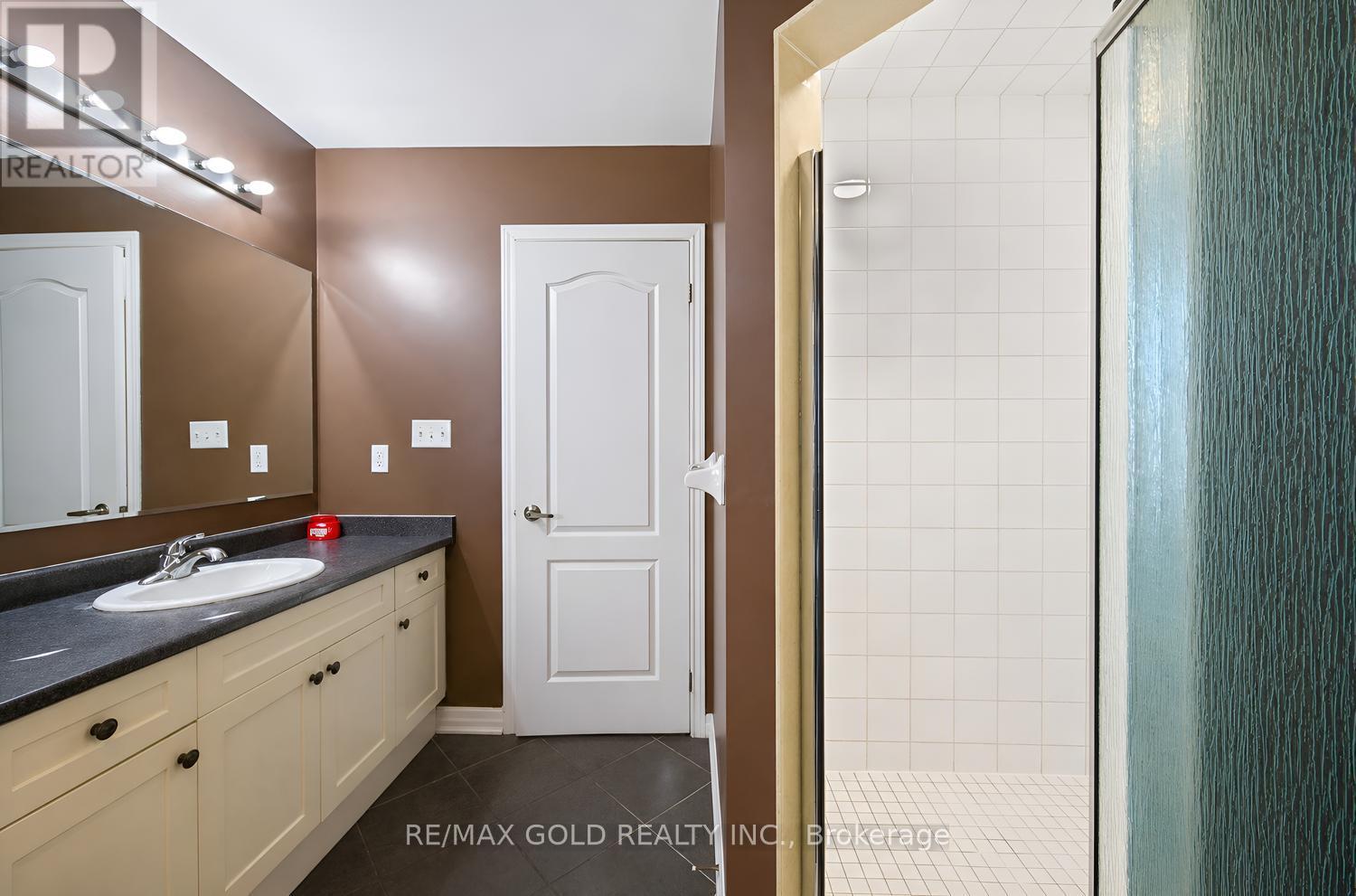48 Bevington Road Property Photo 30