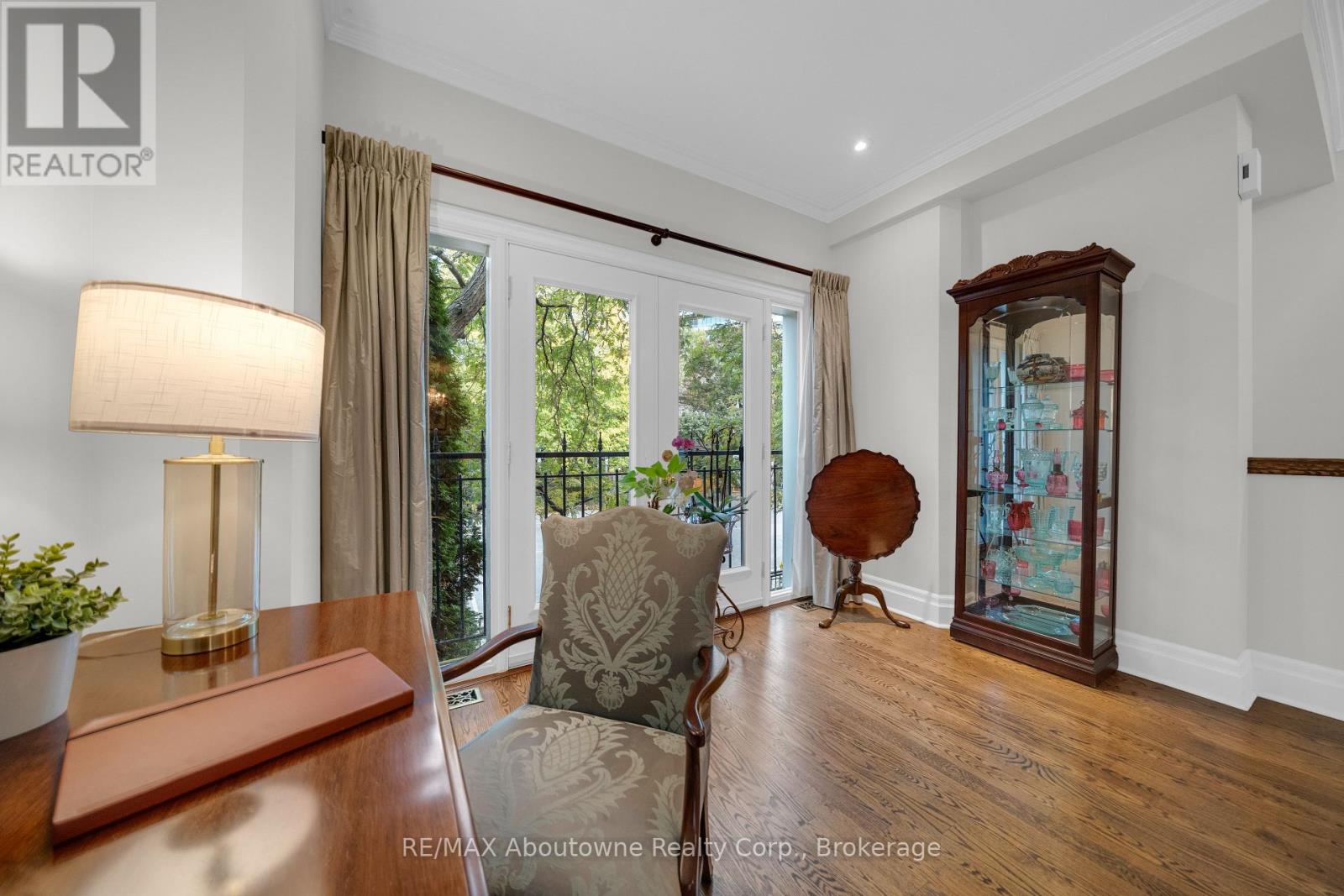 2403 Marine Drive Property Photo 6