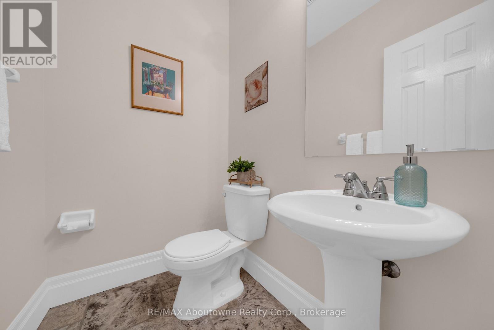 2403 Marine Drive Property Photo 15