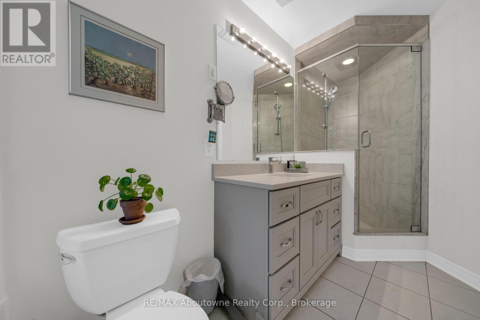 2403 Marine Drive Property Photo 39