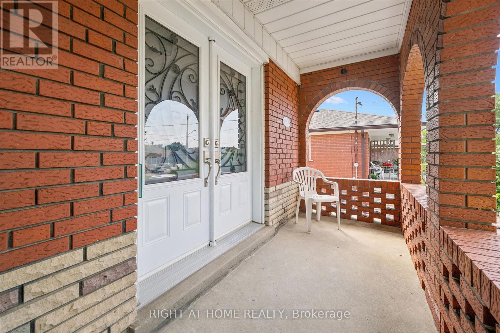 27 Jocada Road Property Photo 4