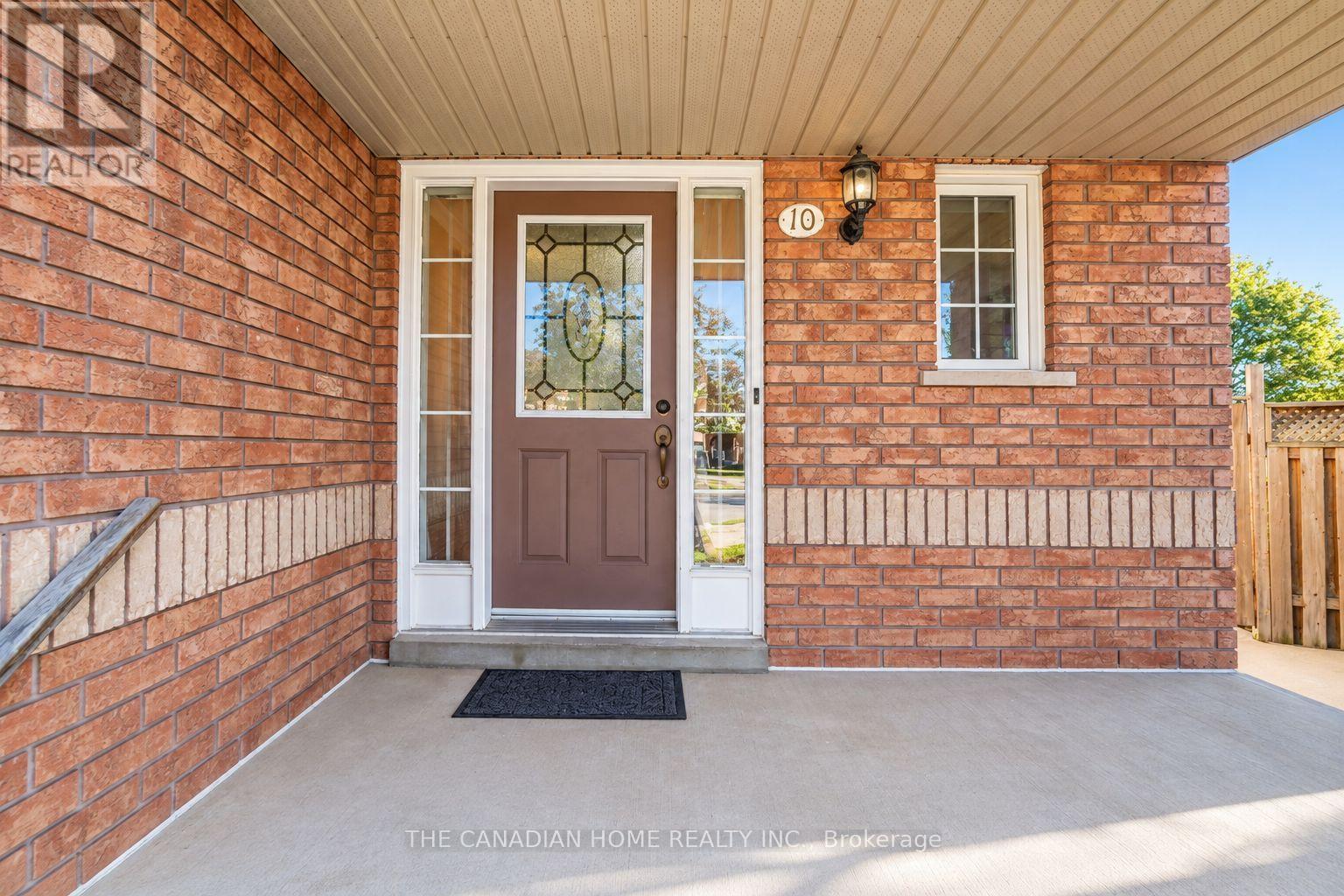 10 Dunvegan Crescent Property Photo 7