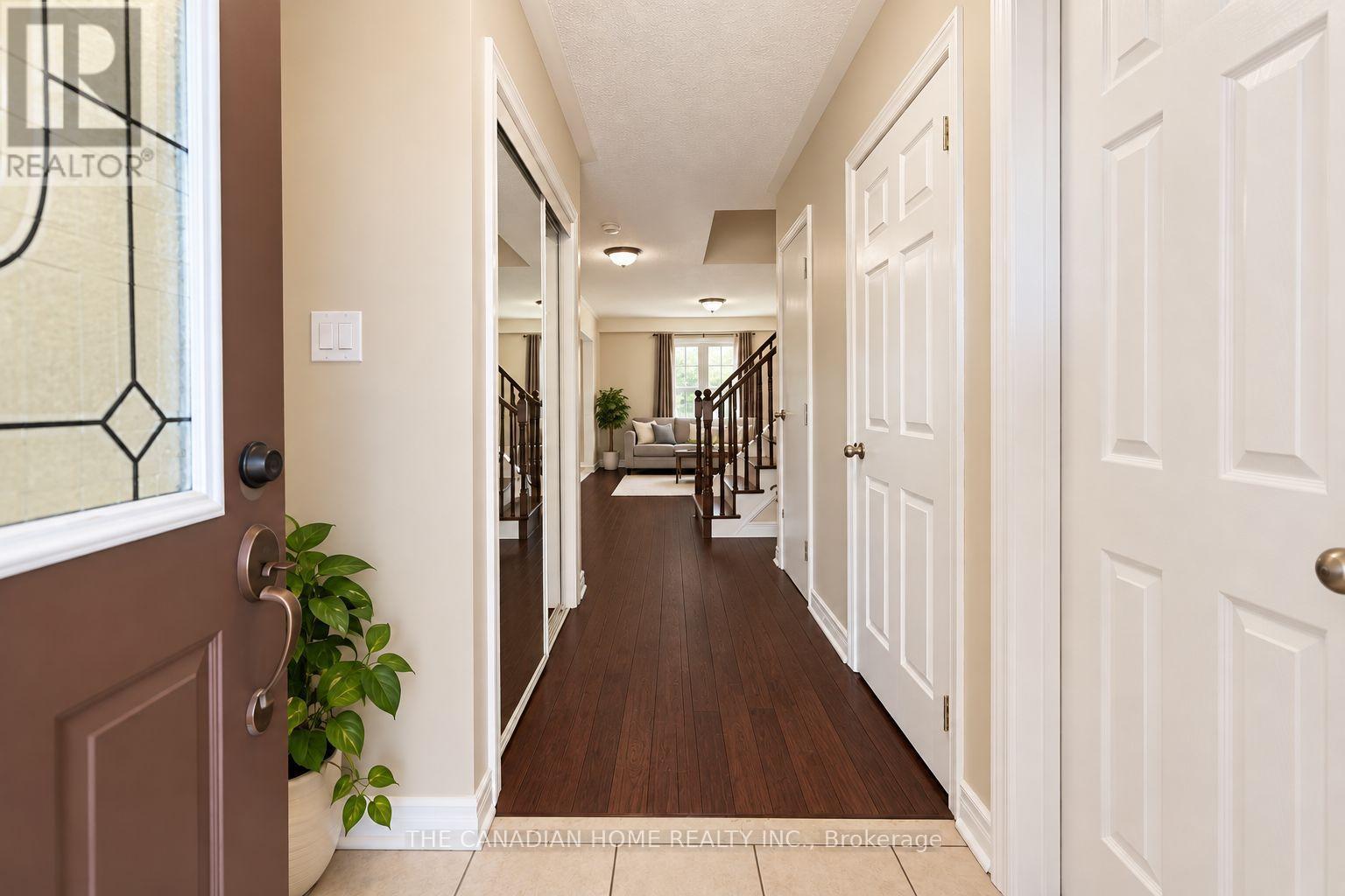 10 Dunvegan Crescent Property Photo 8