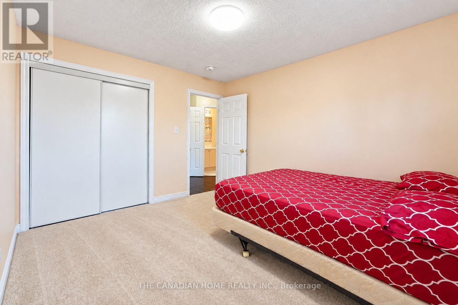 10 Dunvegan Crescent Property Photo 33
