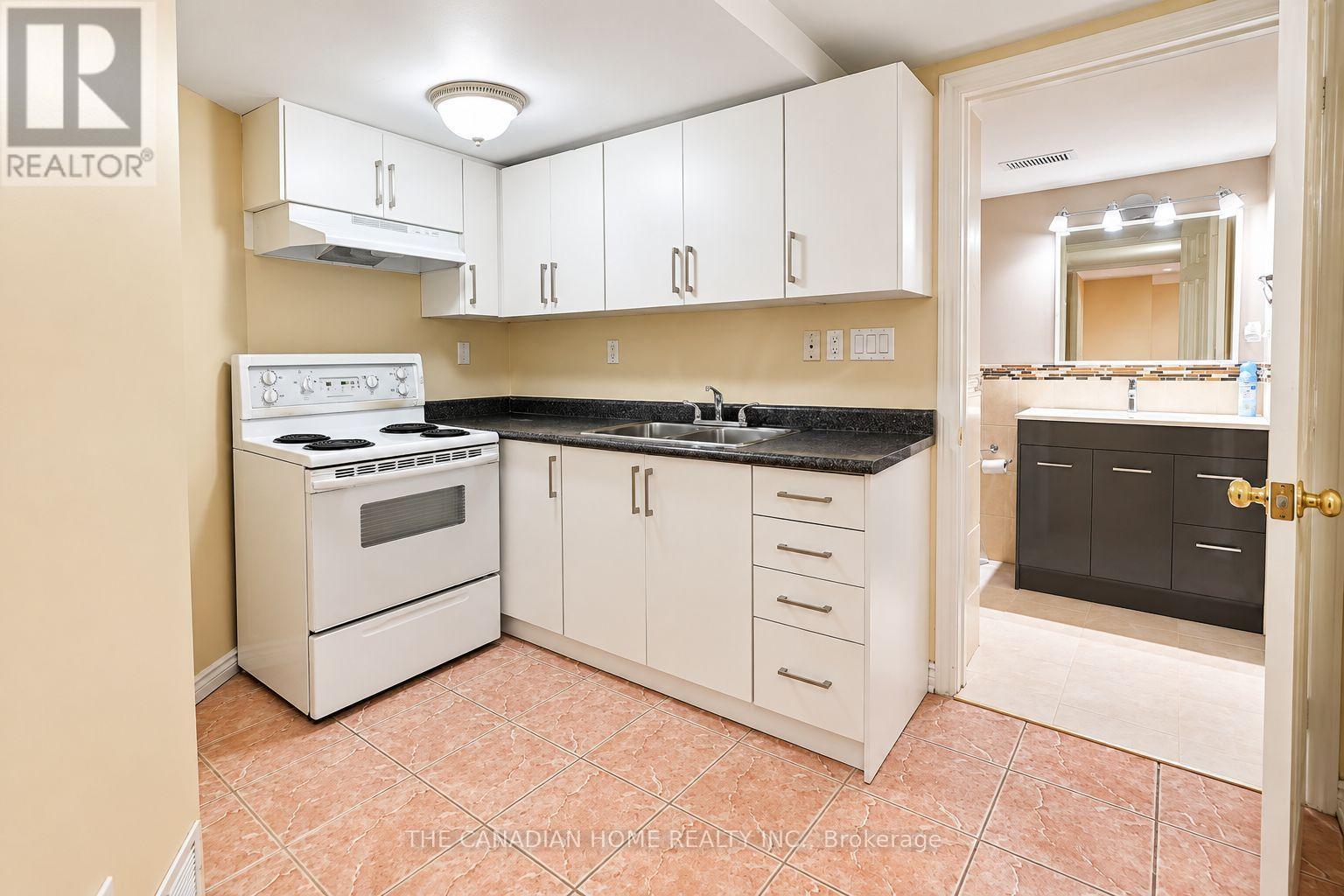 10 Dunvegan Crescent Property Photo 40