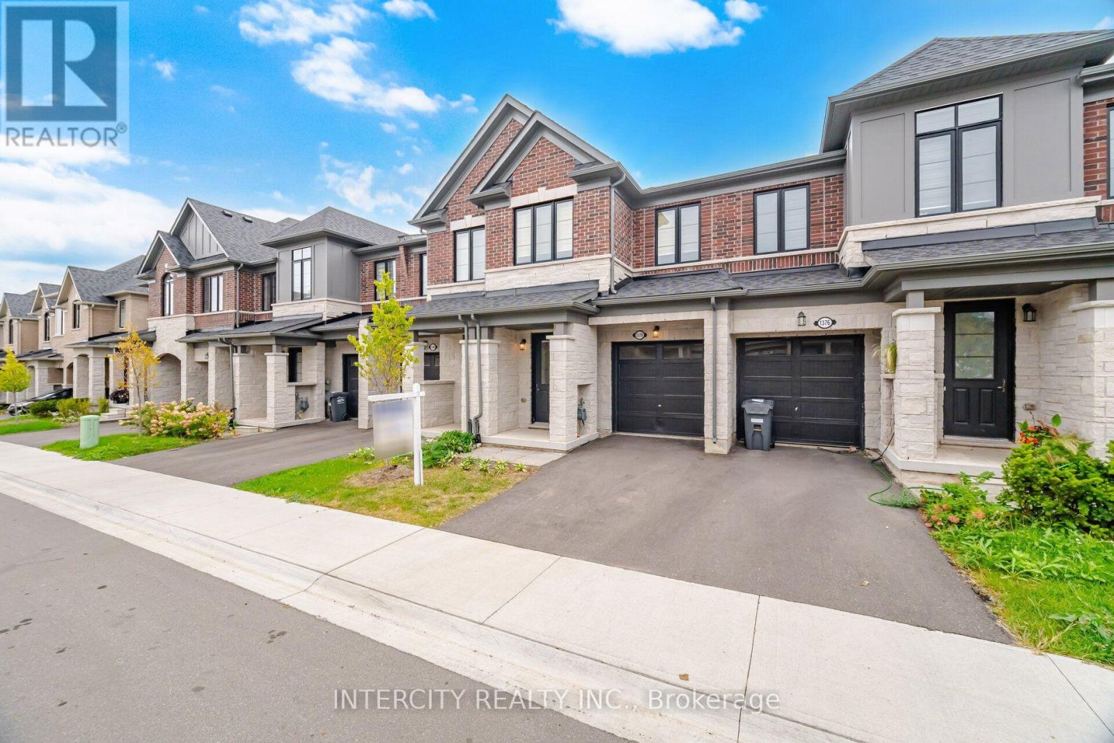 1378 National Common Property Photo 4