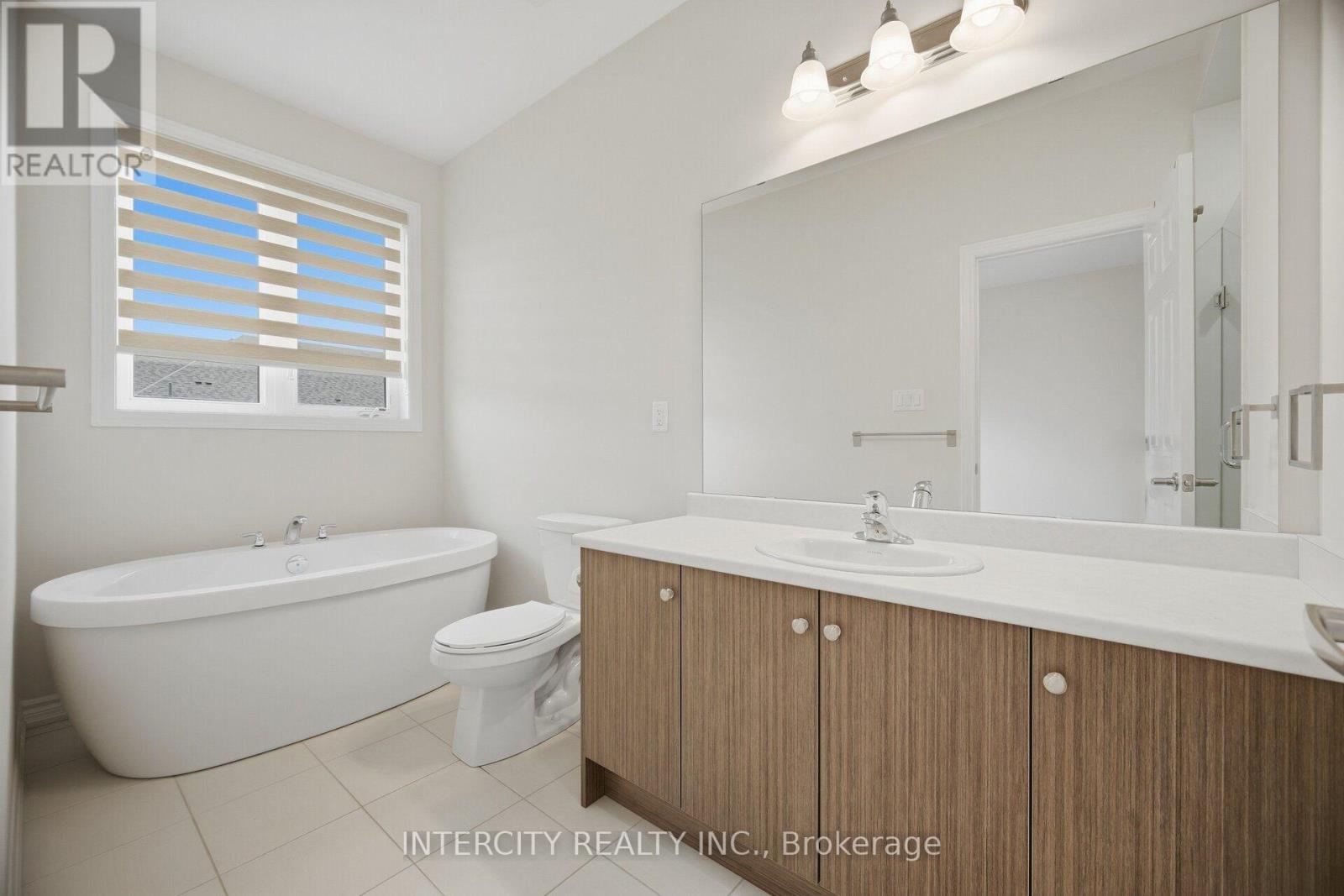 1378 National Common Property Photo 31