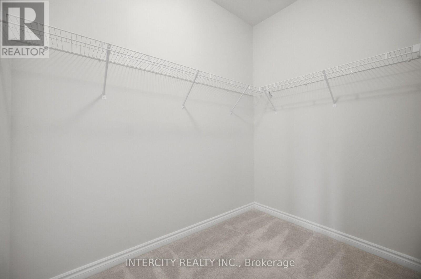 1378 National Common Property Photo 34