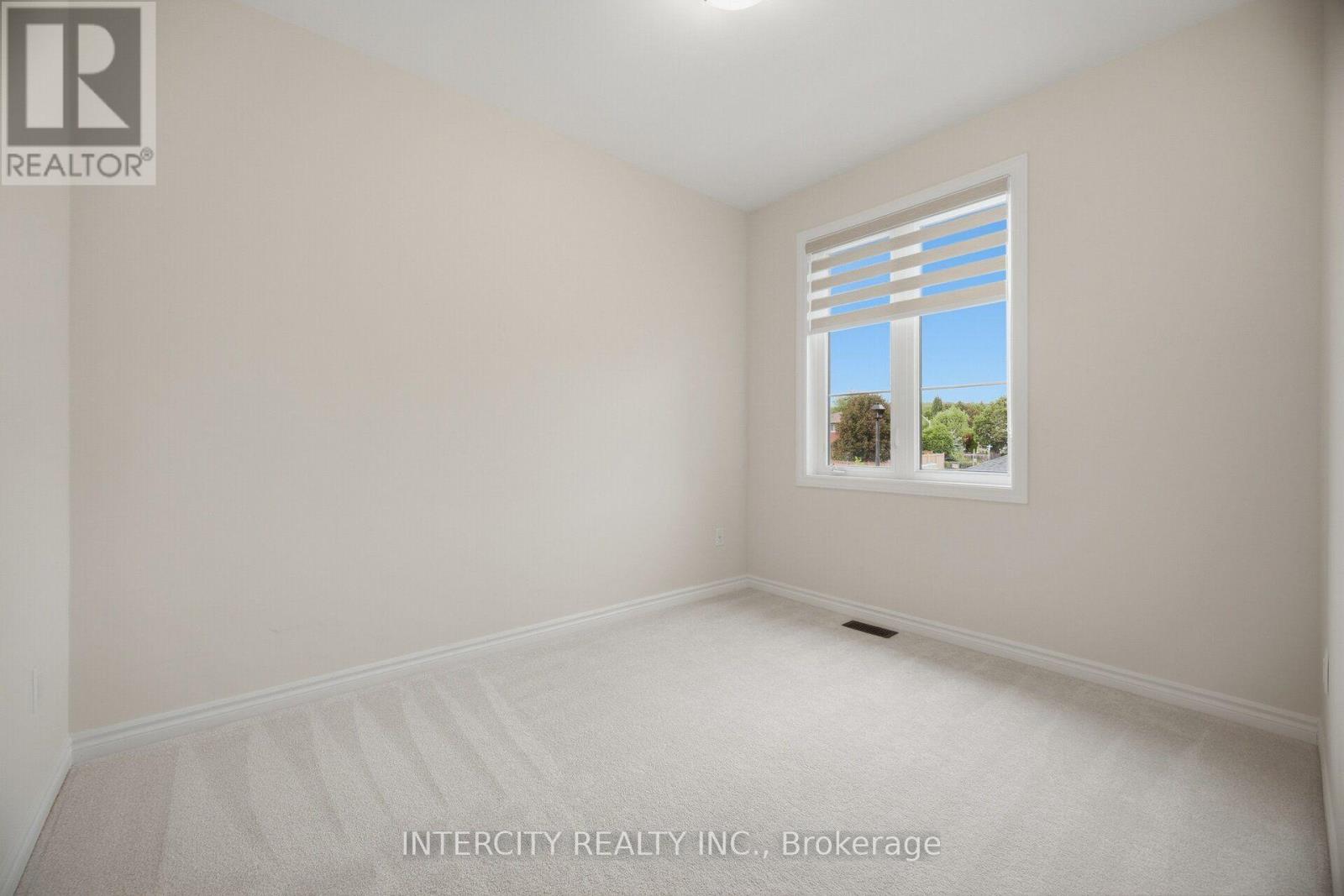 1378 National Common Property Photo 36