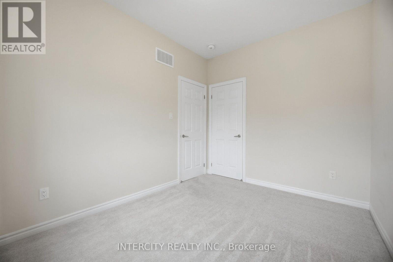 1378 National Common Property Photo 37
