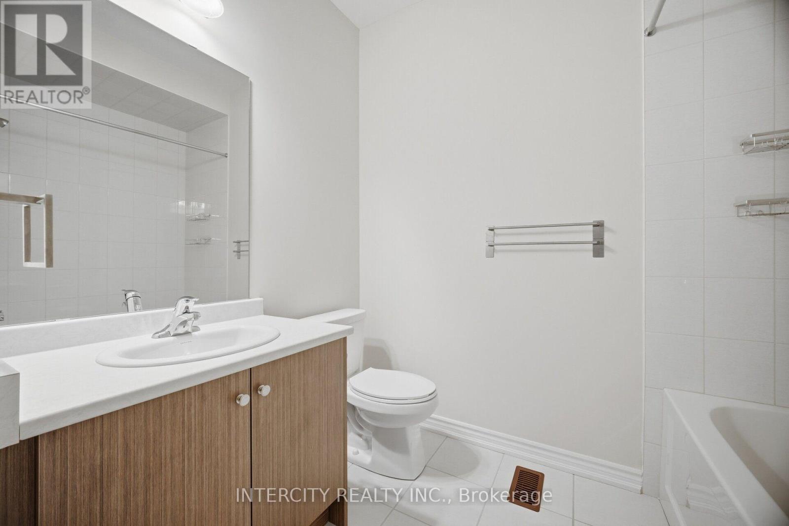 1378 National Common Property Photo 40