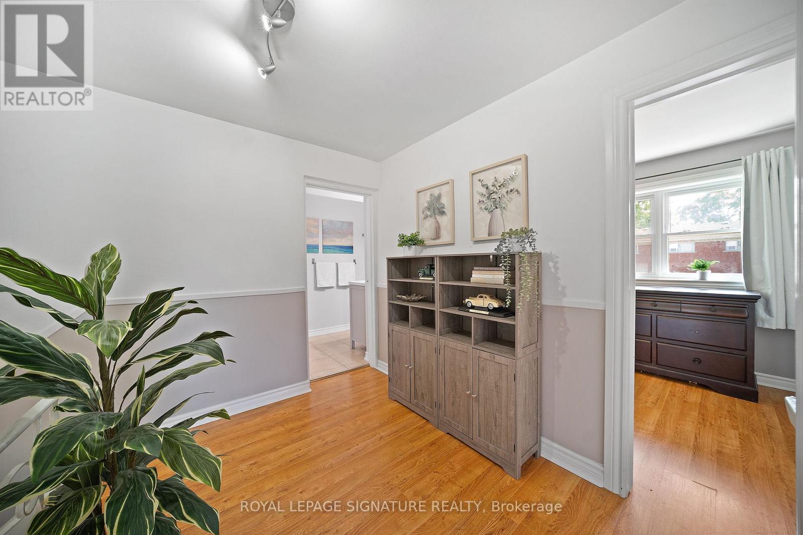 2 - 2027 Bluefields Drive Property Photo 16