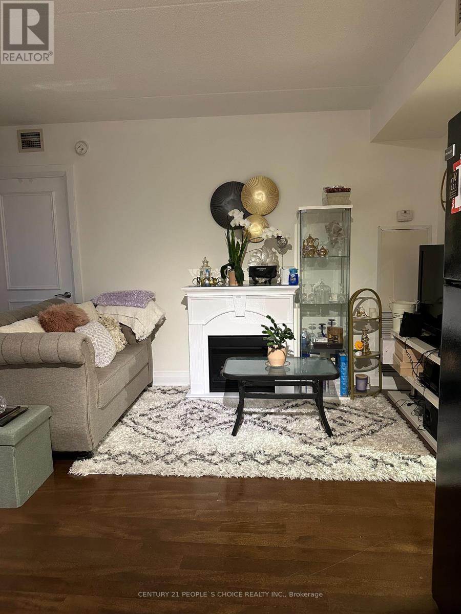 408 - 2737 Keele Street Property Photo 1