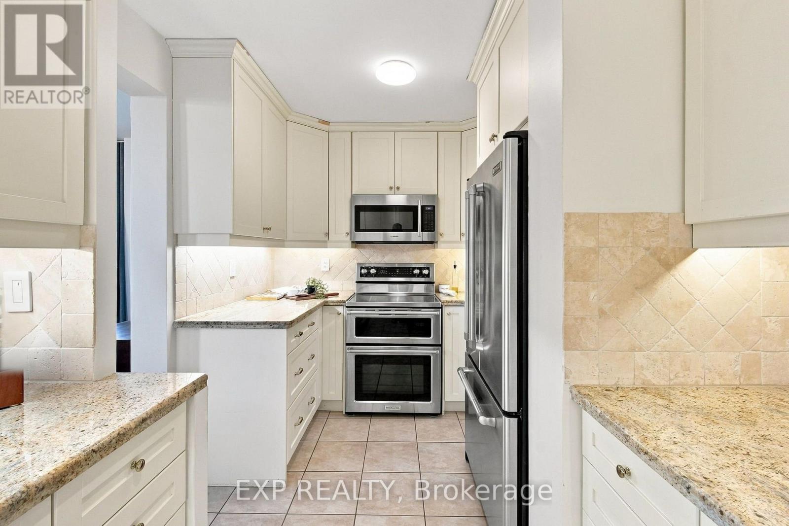 2101 - 1515 Lakeshore Road E Property Photo 3