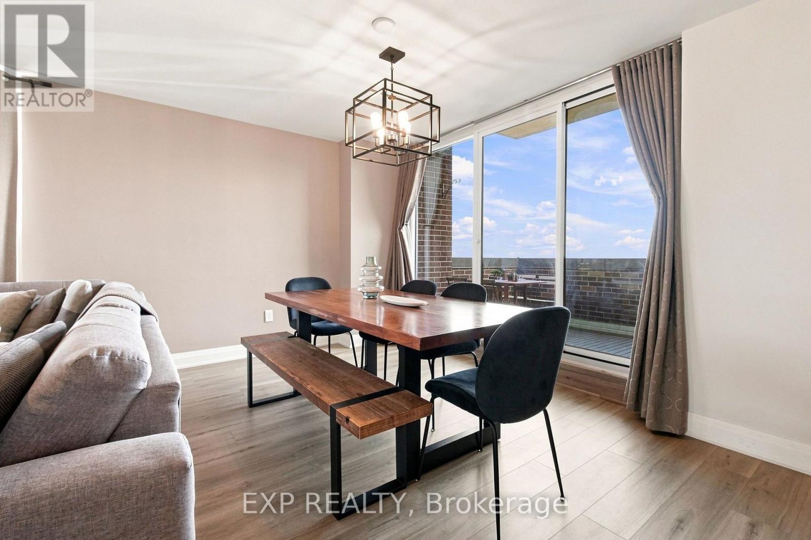 2101 - 1515 Lakeshore Road E Property Photo 10