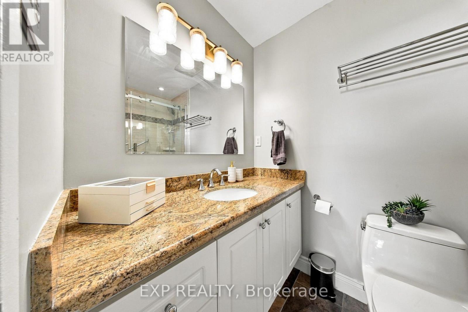 2101 - 1515 Lakeshore Road E Property Photo 12