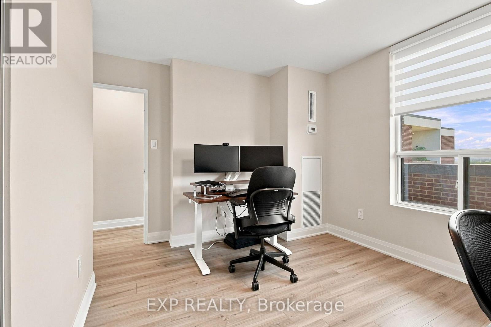 2101 - 1515 Lakeshore Road E Property Photo 17