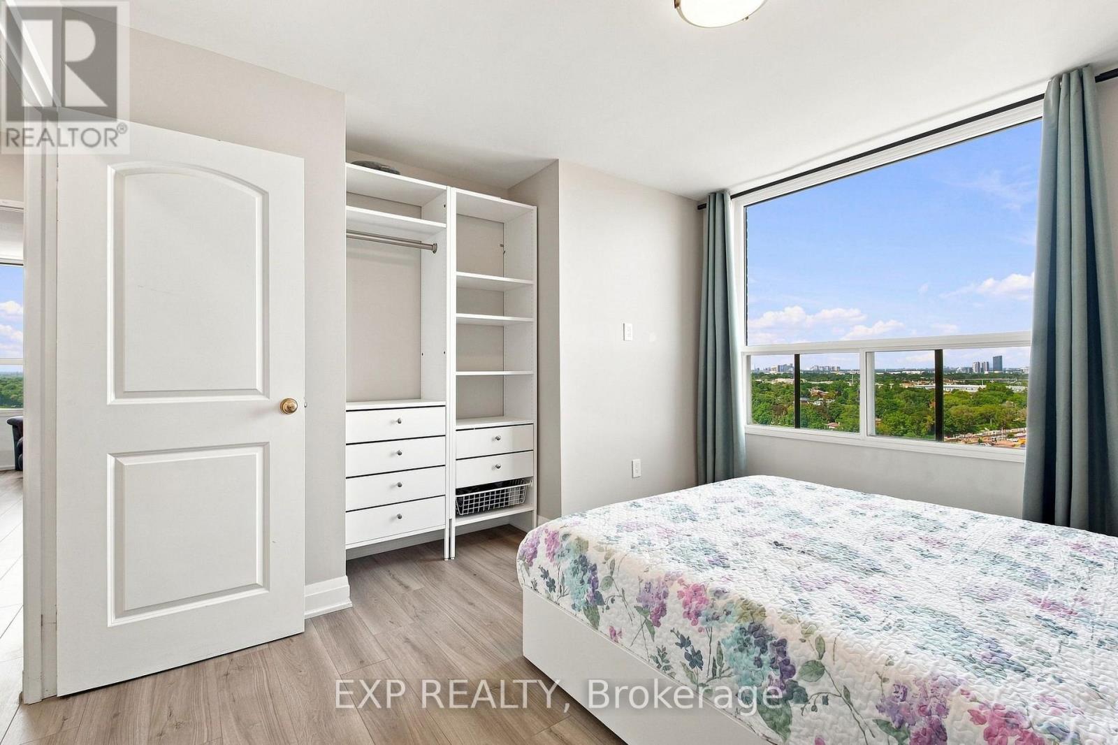 2101 - 1515 Lakeshore Road E Property Photo 19