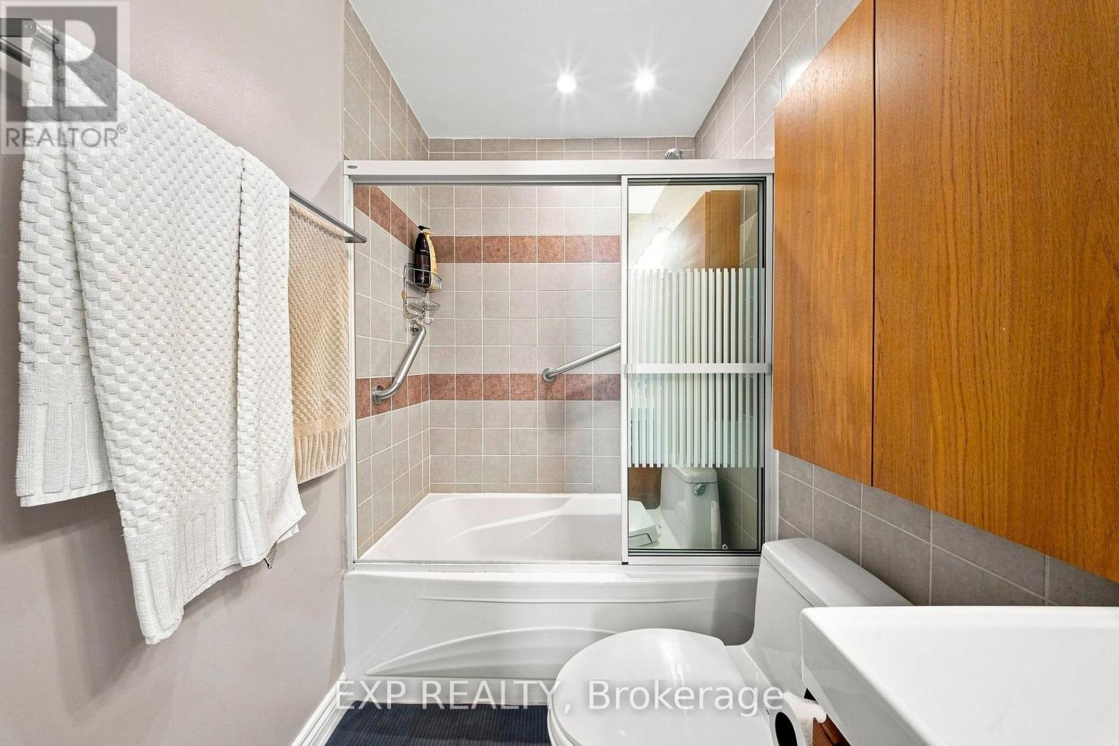 2101 - 1515 Lakeshore Road E Property Photo 21
