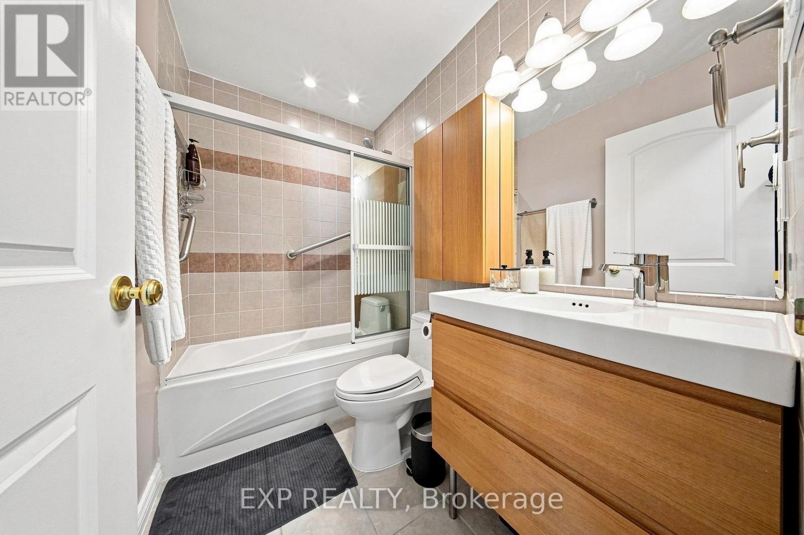 2101 - 1515 Lakeshore Road E Property Photo 22