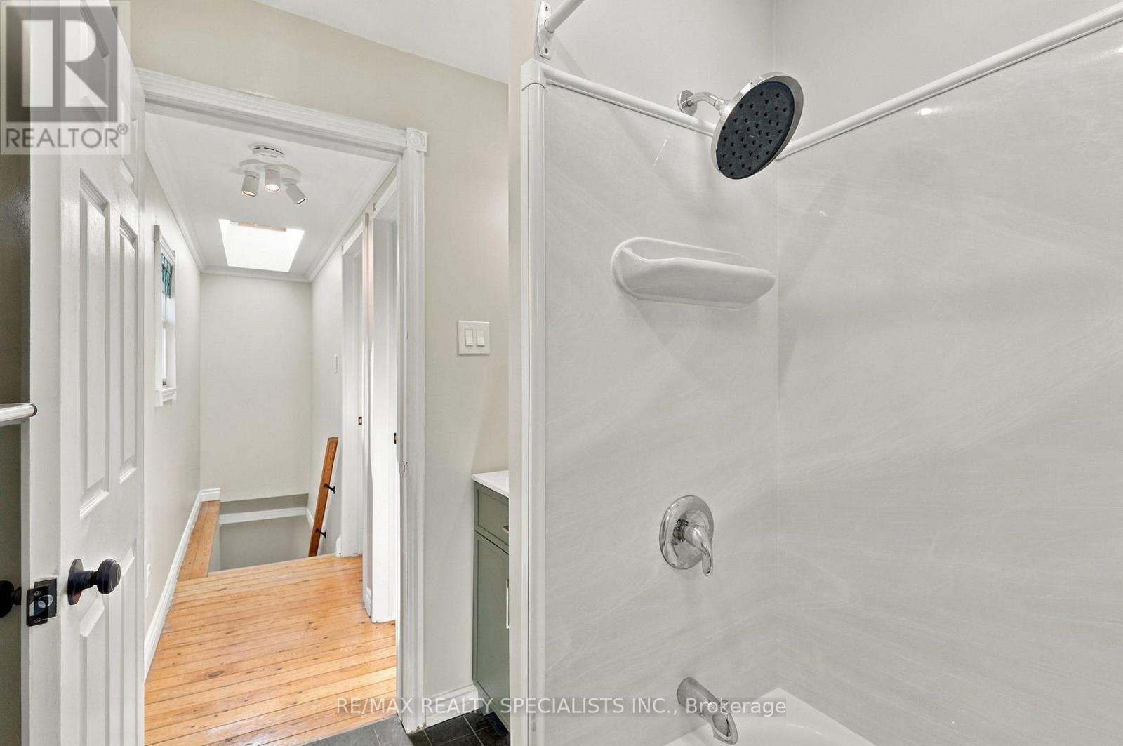 141 Lake Crescent Property Photo 33