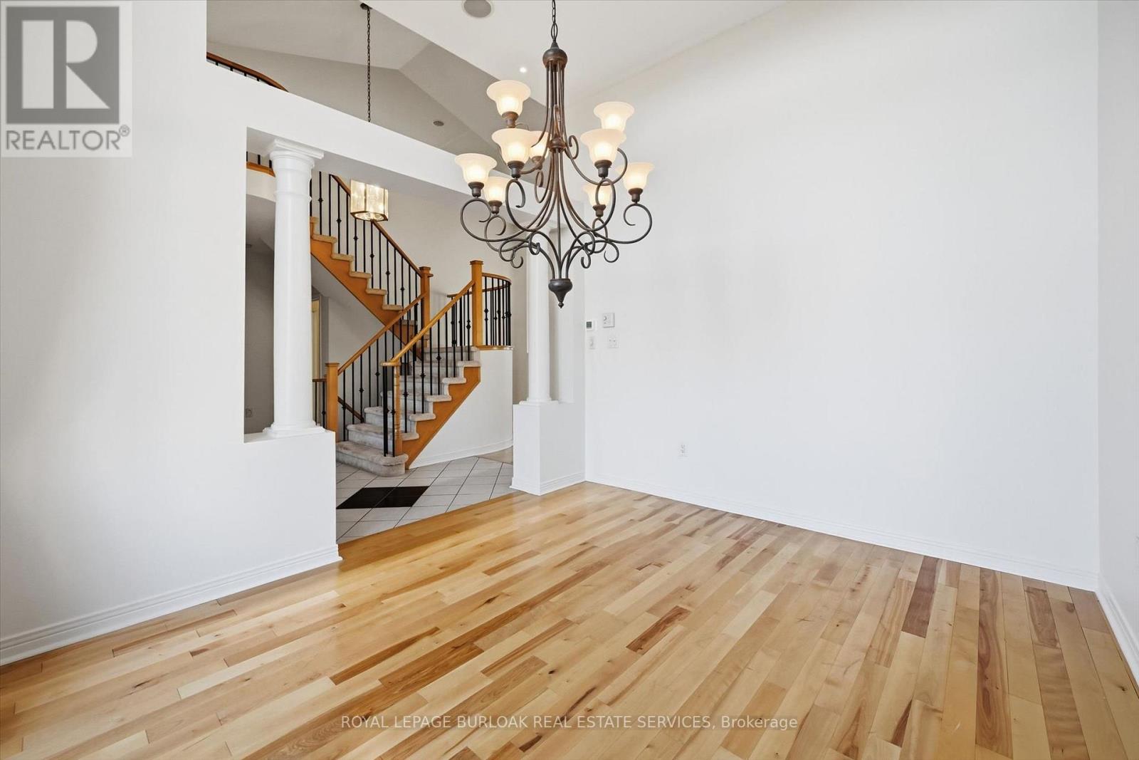 2256 Turnberry Road Property Photo 6