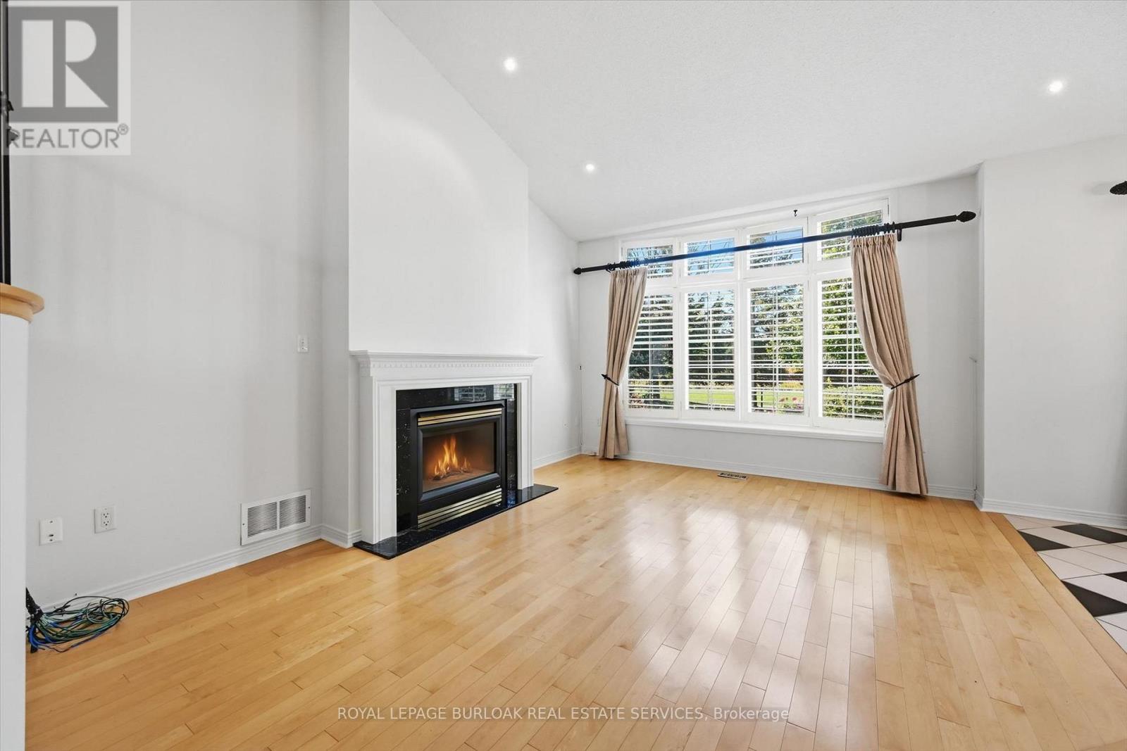 2256 Turnberry Road Property Photo 7