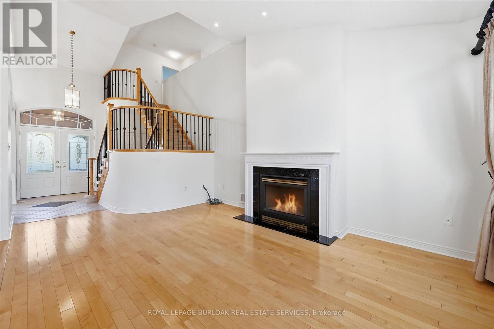 2256 Turnberry Road Property Photo 8