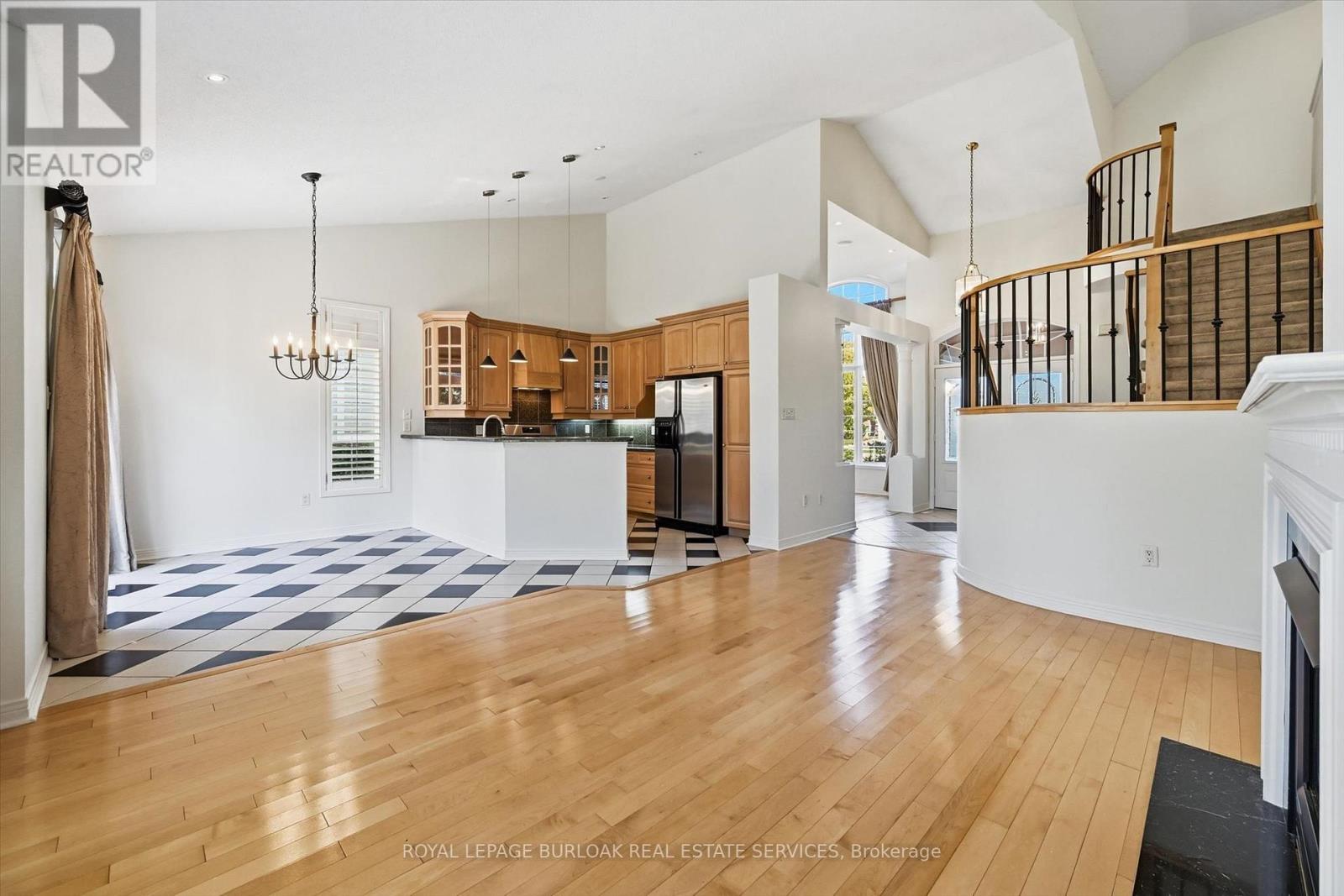 2256 Turnberry Road Property Photo 9