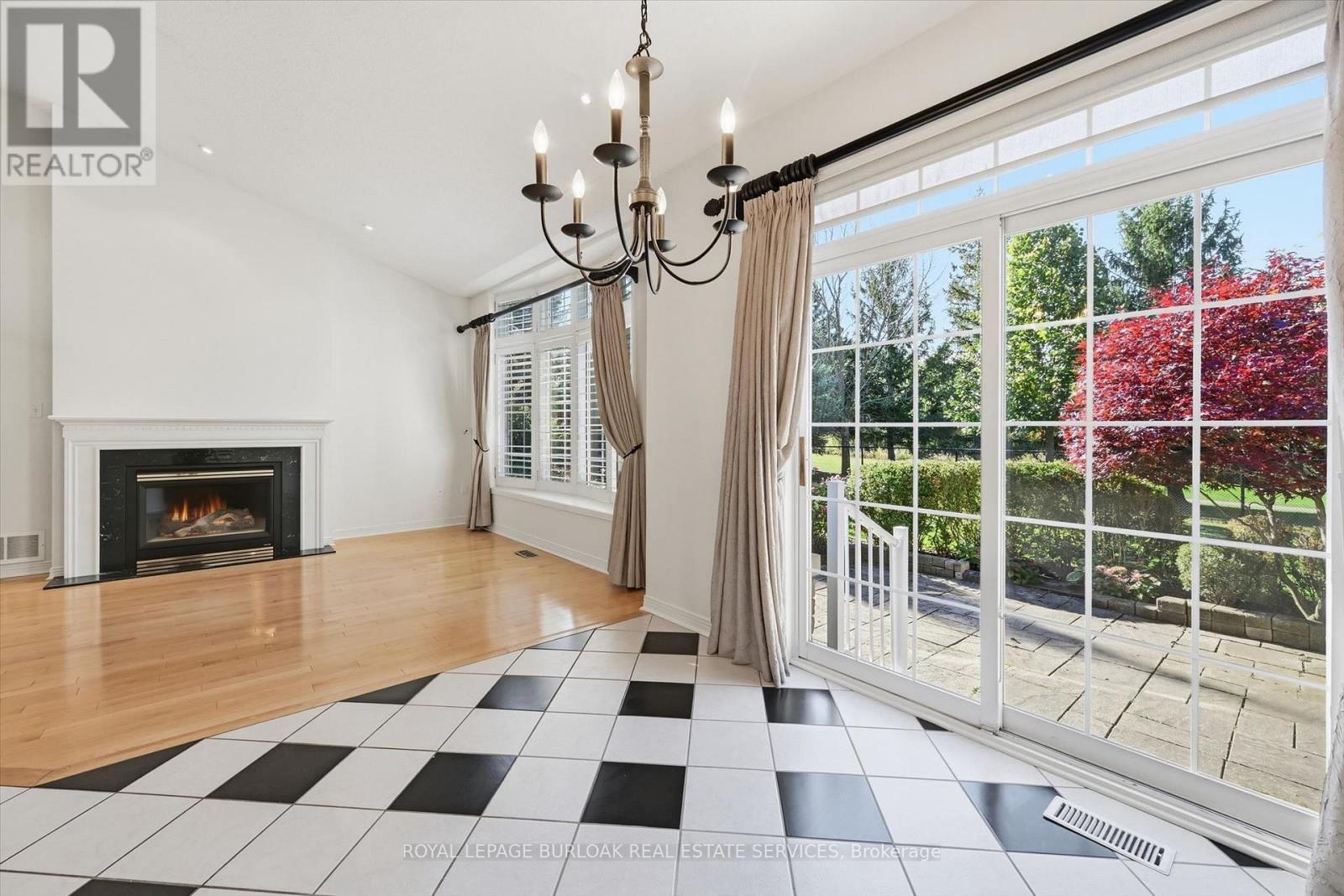 2256 Turnberry Road Property Photo 11