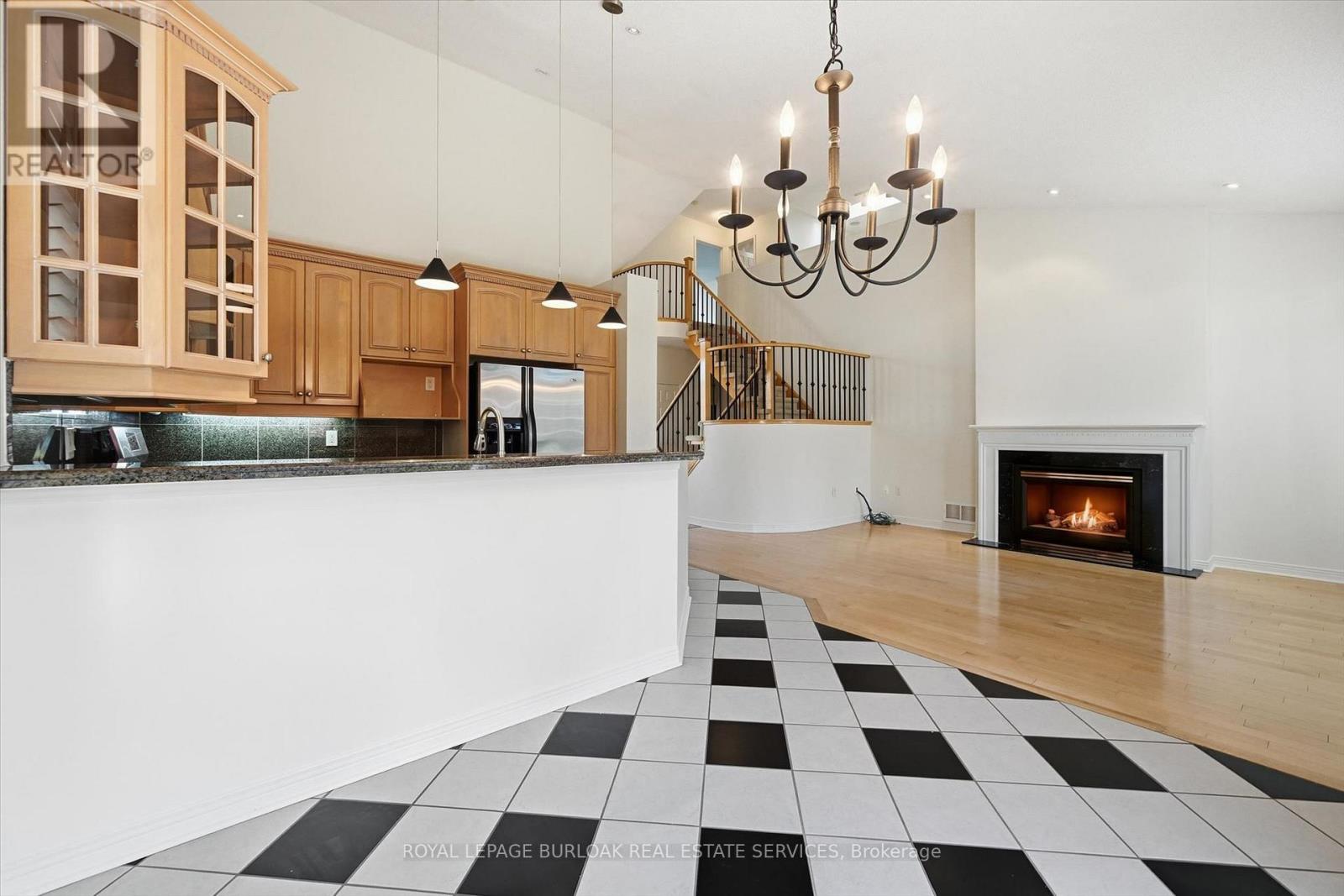 2256 Turnberry Road Property Photo 12
