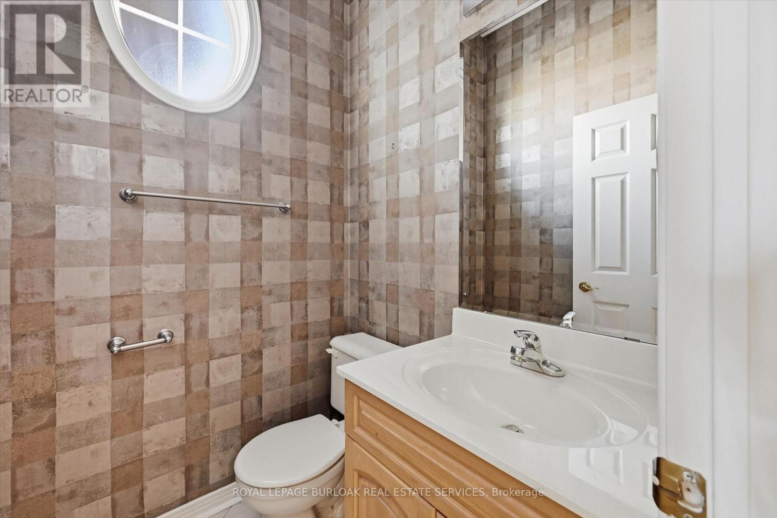 2256 Turnberry Road Property Photo 19