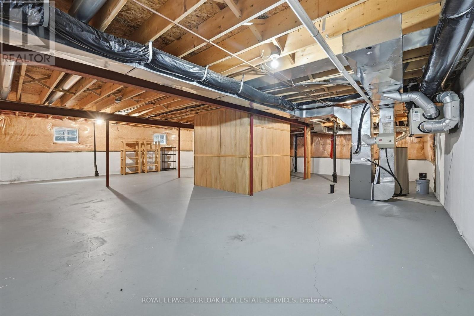 2256 Turnberry Road Property Photo 32