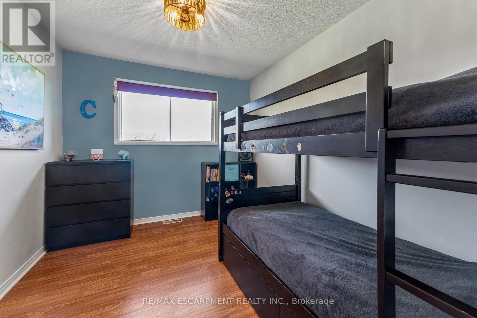 1250 Arkell Road Property Photo 10