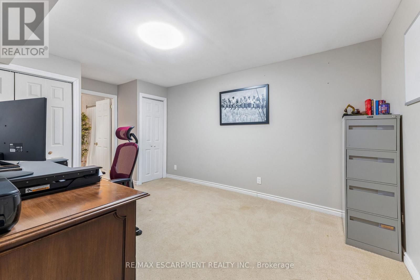 1250 Arkell Road Property Photo 18