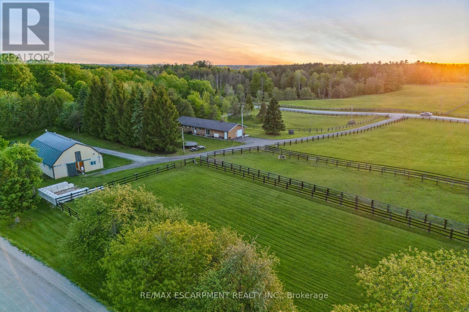 1250 Arkell Road Property Photo 45