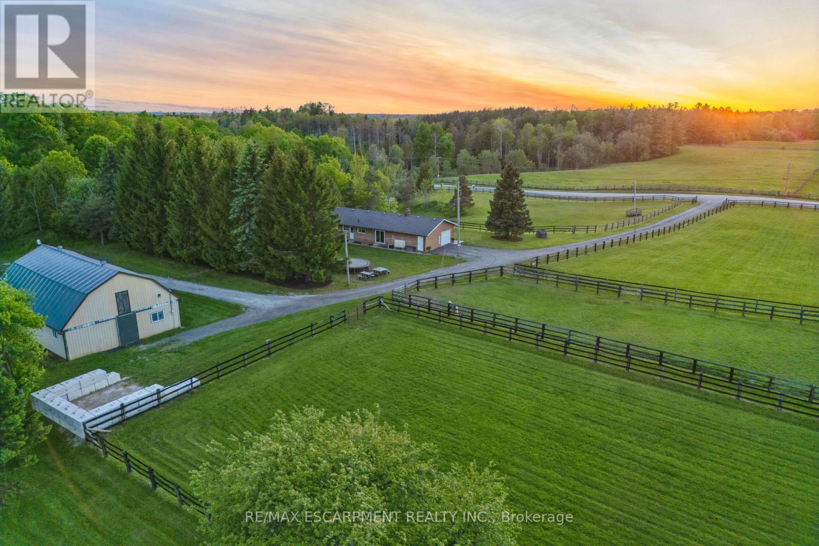 1250 Arkell Road Property Photo 46