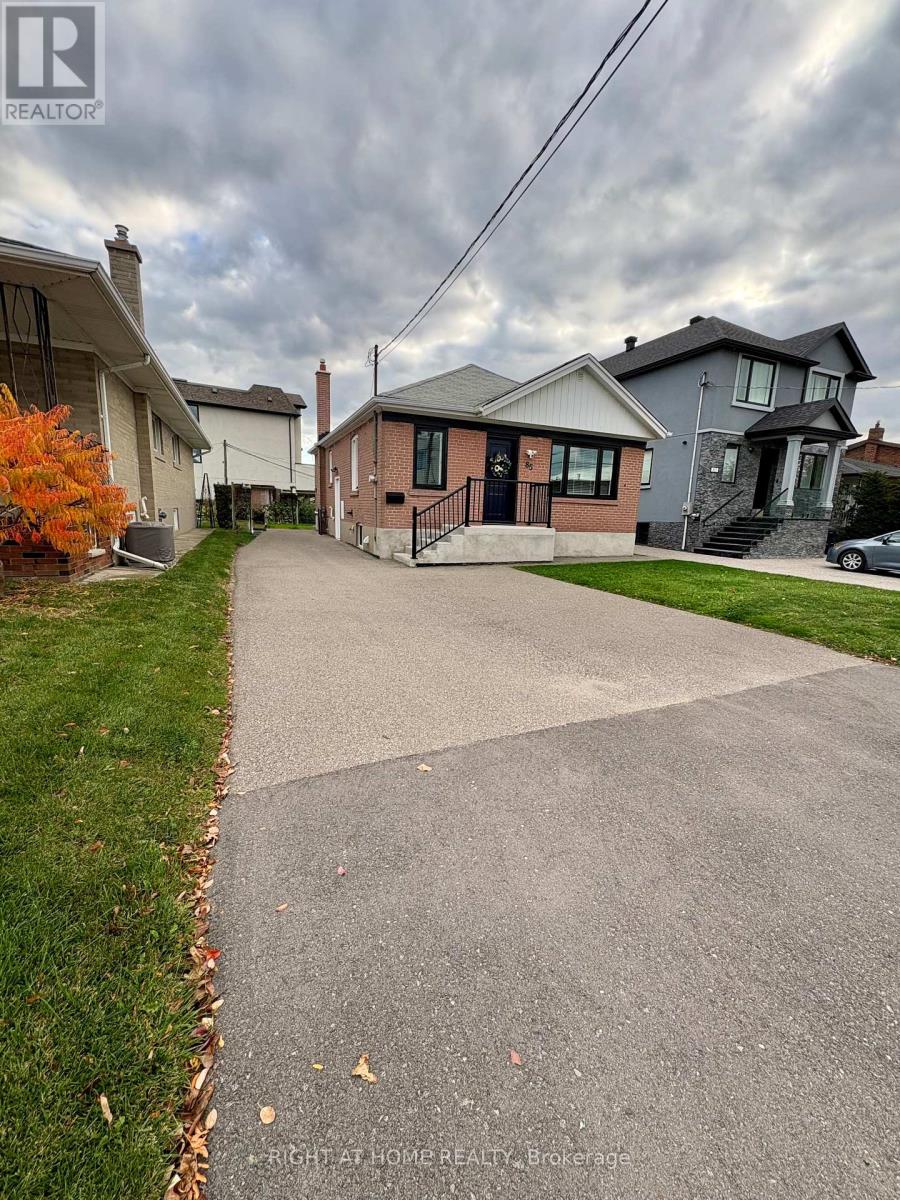 85 Floral Parkway Property Photo 2
