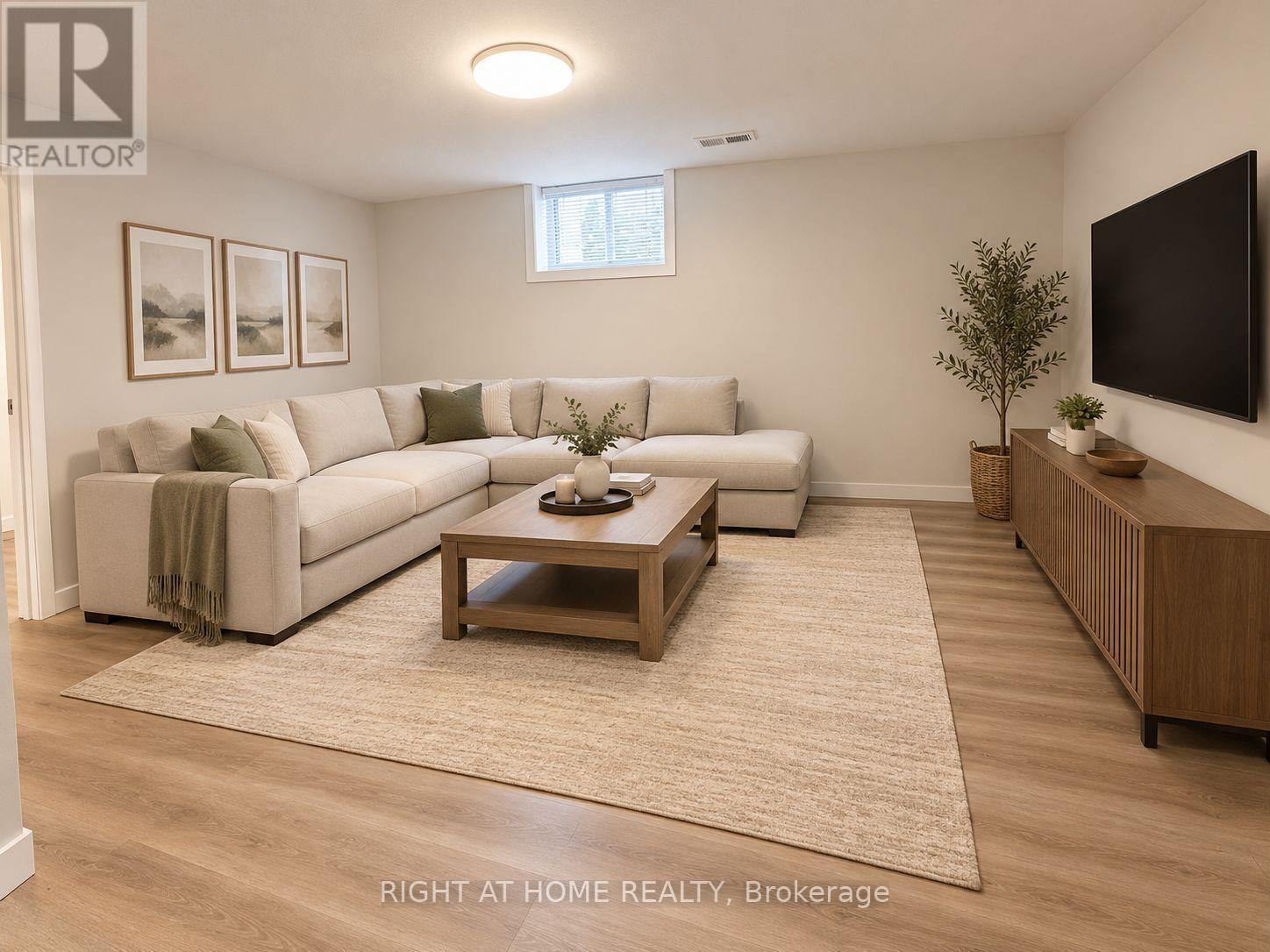 85 Floral Parkway Property Photo 14