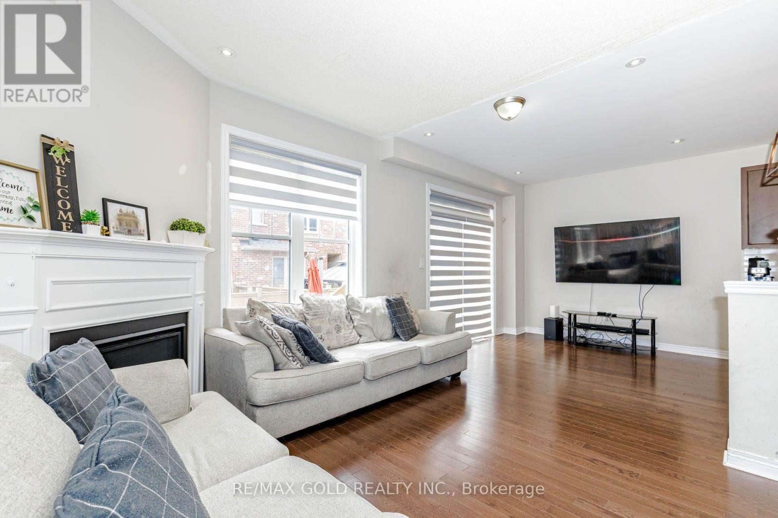 3 Dale Meadows Road Property Photo 12
