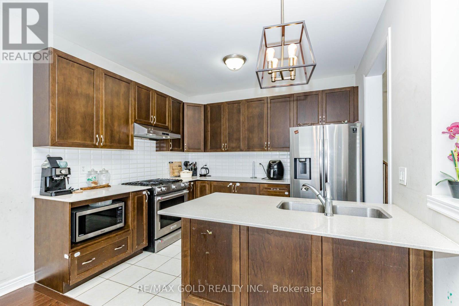 3 Dale Meadows Road Property Photo 18