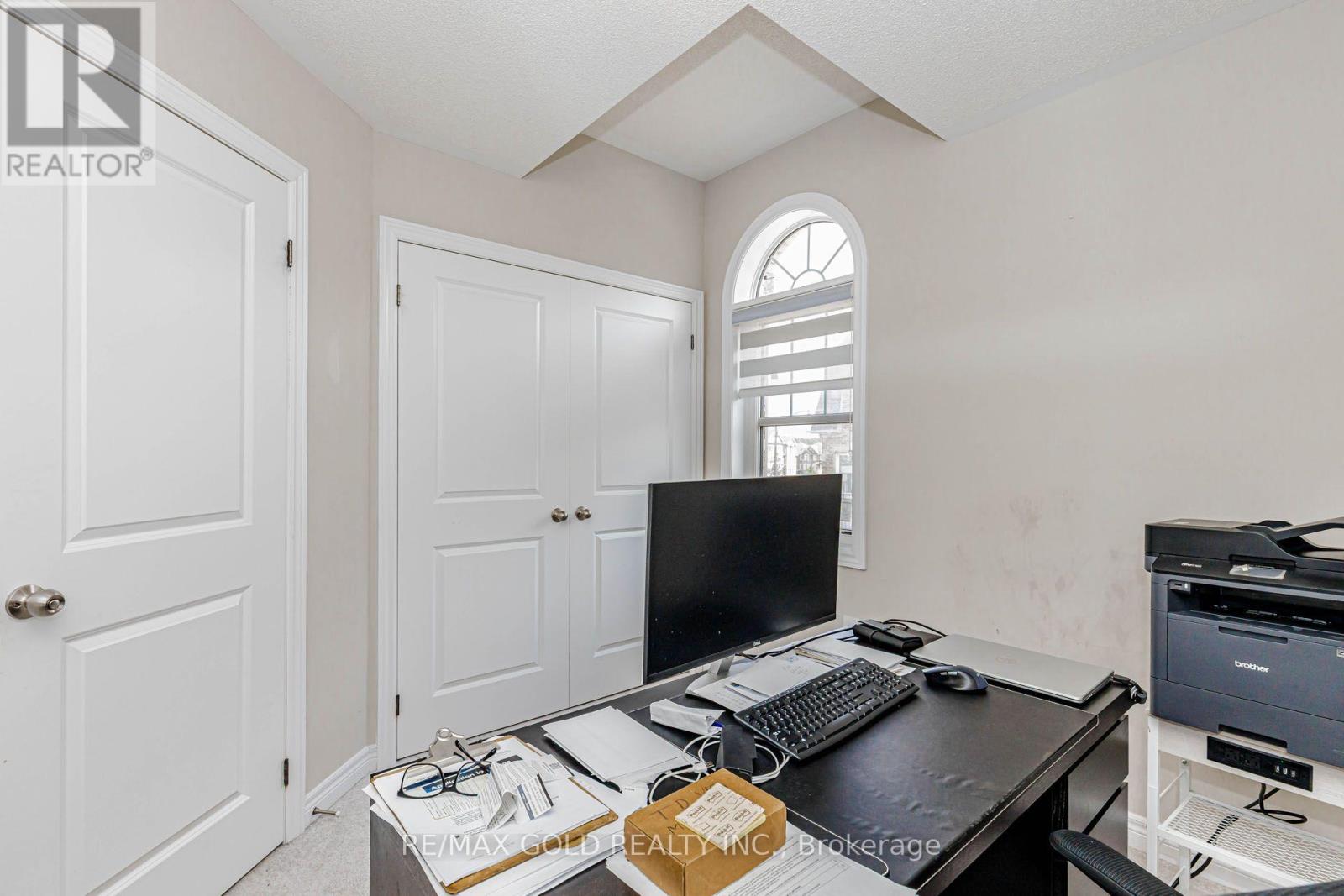 3 Dale Meadows Road Property Photo 44