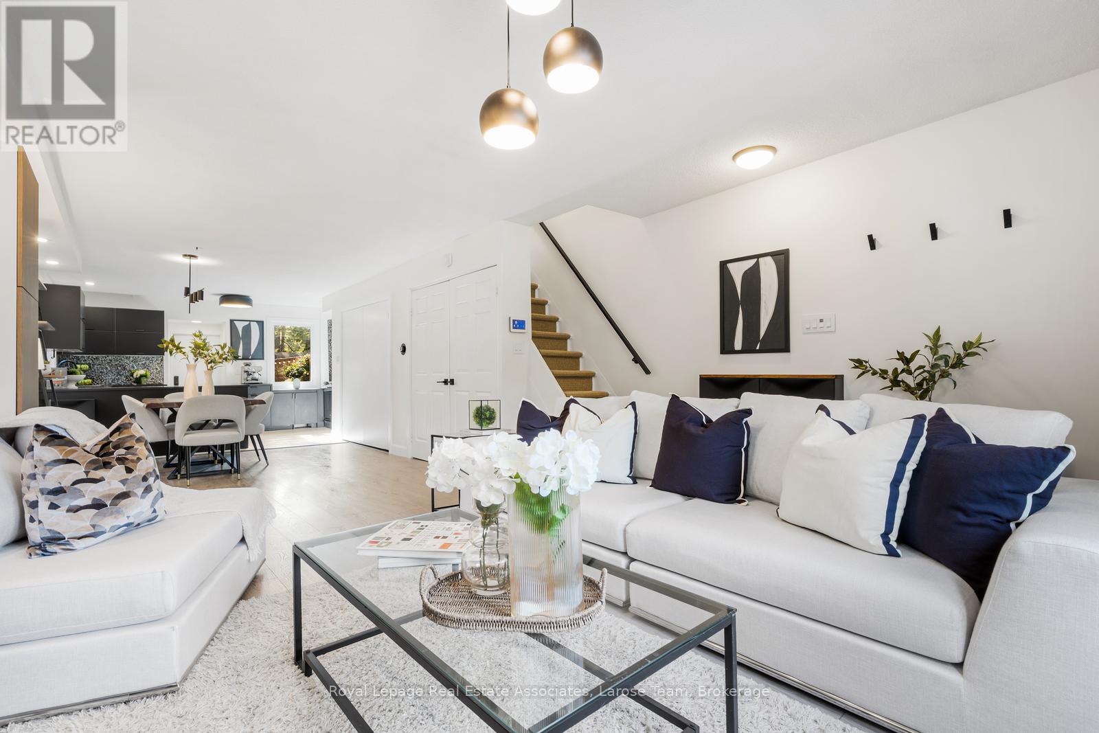 28 Thirtieth Street Property Photo 8