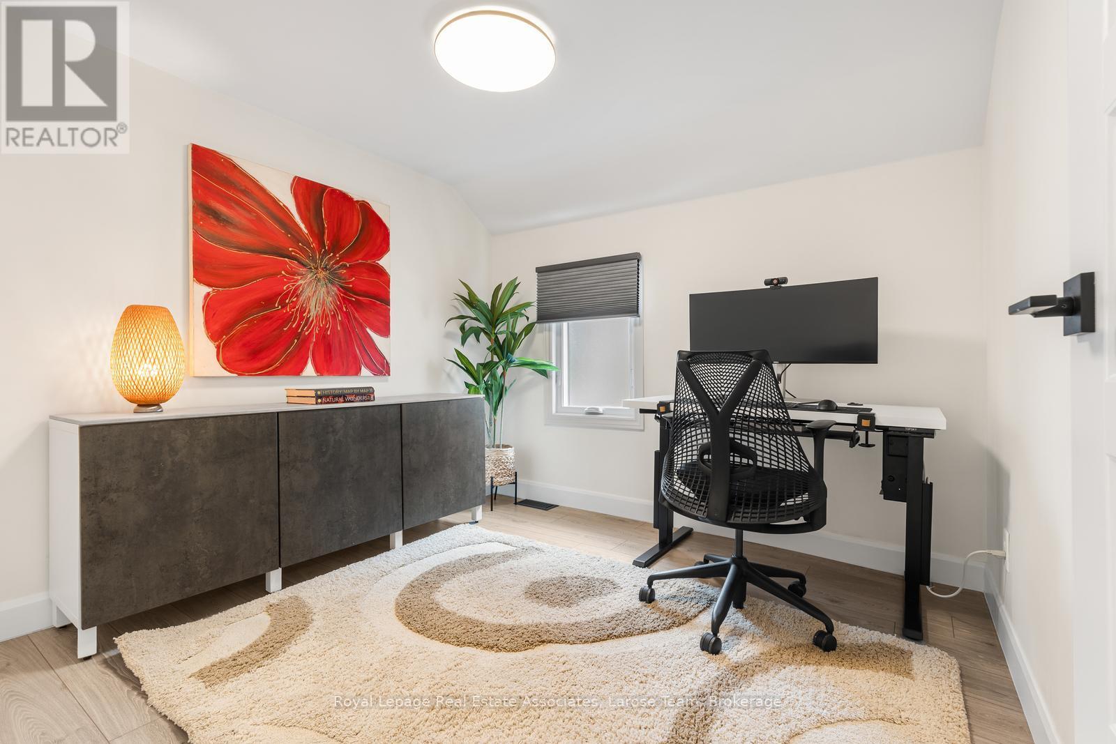 28 Thirtieth Street Property Photo 22