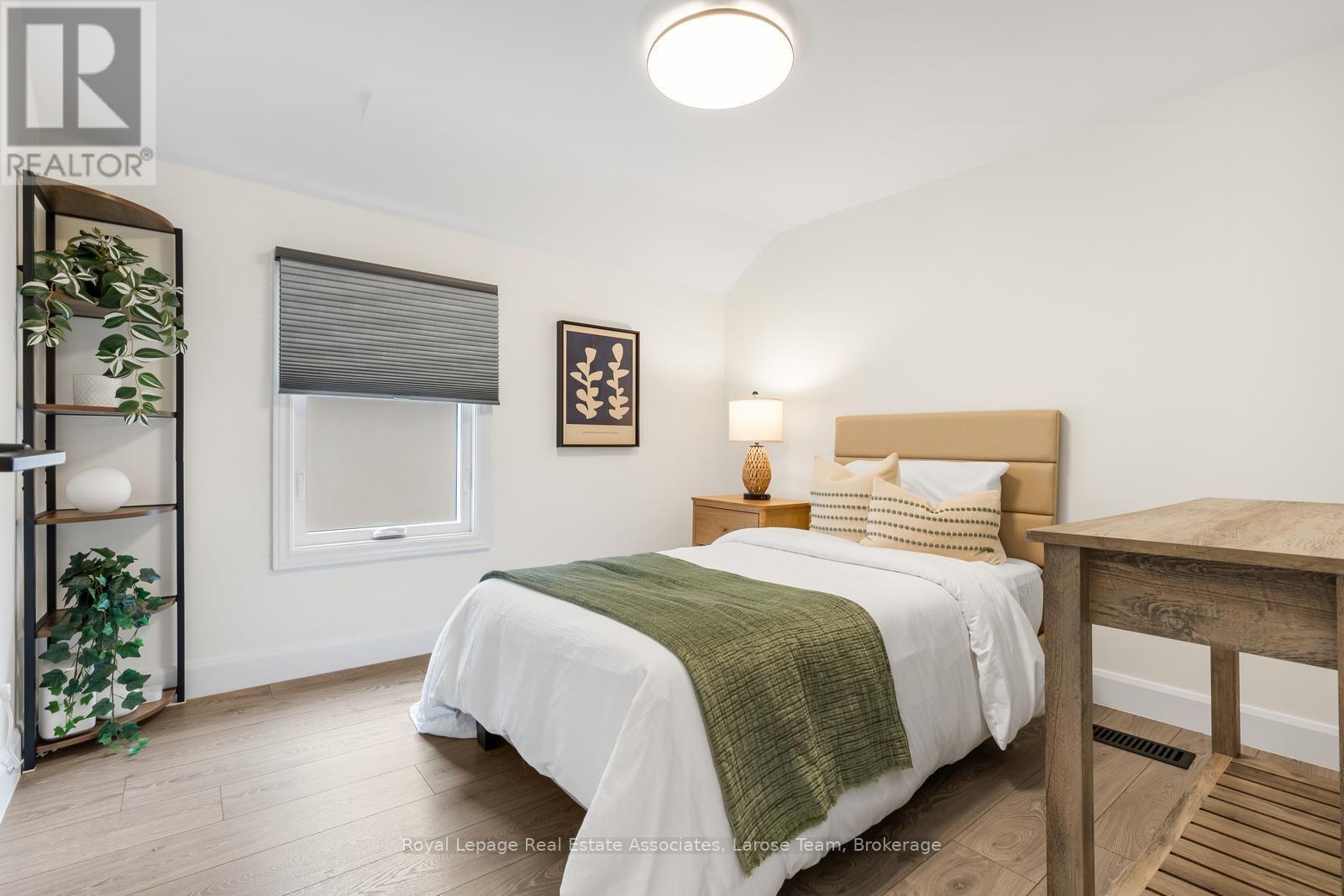 28 Thirtieth Street Property Photo 23