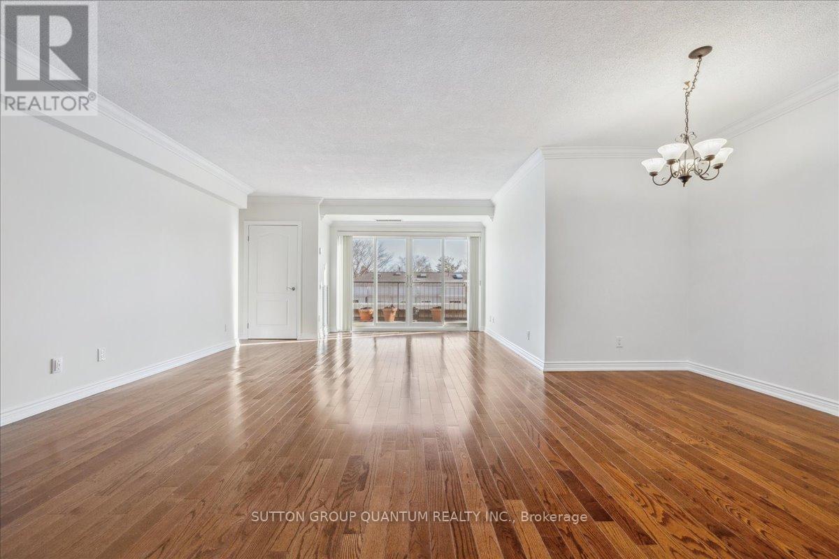 401 - 151 Robinson Street Property Photo 9