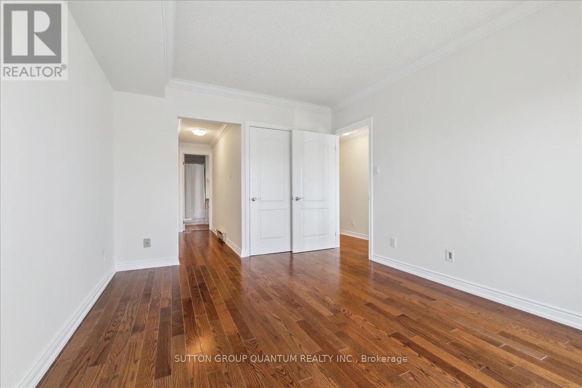 401 - 151 Robinson Street Property Photo 21